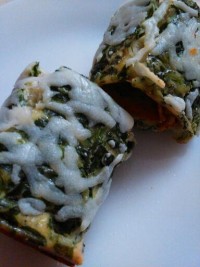 رول املت اسفناج و پنیر