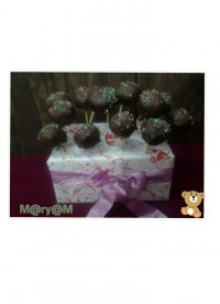 کیک چوبی (پاپ کیک)