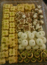 شیرینی خشک دورنگ نخودی اردی نارگیلی سوئدی