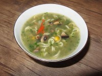 سوپ نودل و مرغ پر ادویه (ژاپنی)