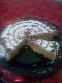 کیک سیب با آیسینگ پنیر خامه ای