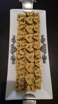 شیرینی نخودچی با پسته