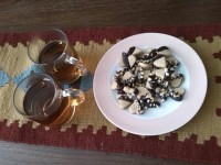 شیرینی فندقی شکلاتی