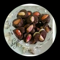 شکلات آجیلی