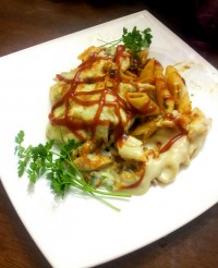 پنه با سبزیجات و سس گوجه فرنگی وریحان