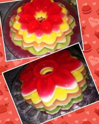 ژله رنگین کمونی خوجل من لاییییک داره؟ خوجله هااااا.