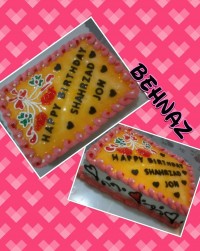 کیک شیفون با تزئین خامه بریلو و شکلات