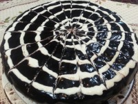 کیک شکلاتی با مغز بادام زمینی