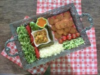 فلافل با سس انبه