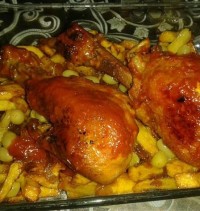 خوراک مرغ و آلوسیاه