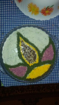 تزئین ماست و خیار