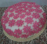 کیک اسفنجی با تزیین فوندانت