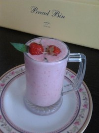 اسموتی توت فرنگی نعنایی