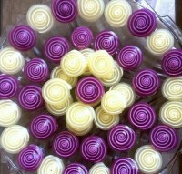 ژله فرفری یا رولتی