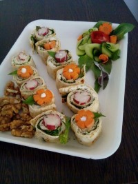 نون و پنیر و سبزی