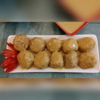 کوفته مرغ با سس خامه تند