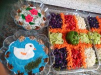 تزیین سالاد و ماست