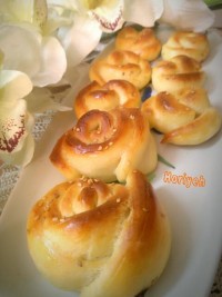 نان به شکل گل رز