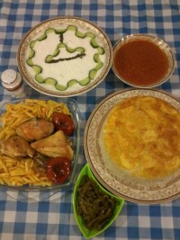 برنج با مرغ و ماست وخیار