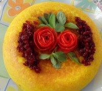 ته چین آلو و اسفناج با مرغ