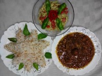 رشته پلوباخوروش کرفس وسالادشیرازی