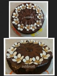 کیک شکلاتی با روکش گاناش