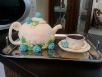 کیک قوری و استکان