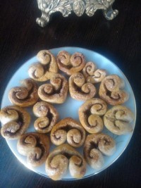 شیرینی قلبی دارچینی