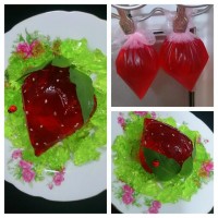 ژله ی توت فرنگی