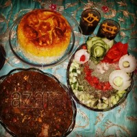 قورمه سبزی و سالاد شیرازی