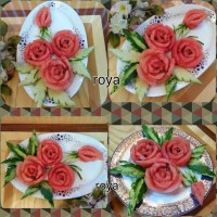 تزیین هندوانه به شکل رز برای عزیزانم