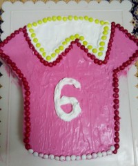 بفرمایید کیک اسفنجی