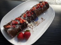 رول شکلات گیلاس