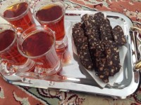 شکلات خونگی با چای