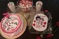 اینم میز دومین سالگرد ازدواج من و عشقم