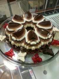 ژله شکلاتی راه راه
