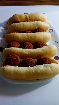 فلافل و نان باگت خانگی