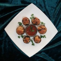 قارچ شکم پربا مرغ و پنیر فتا