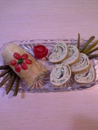 رول کالباس خونگی با مواد پن کیک