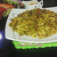 پاستا با سس پستو