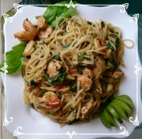 اسپاگتی با میگو و گوجه