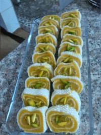 حلوای رولتی