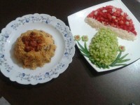 لوبیا پلو با سالاد شیرازی