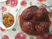 کوفته تبریزى و ترشى بندرى