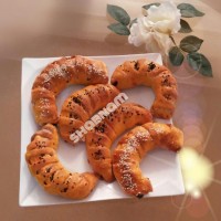 پیراشکی مرغ وسبزیجات