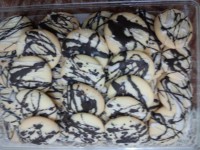 شیرینی فندقی شکلاتی