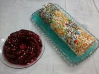 رولت موز و گردو با ژله انار