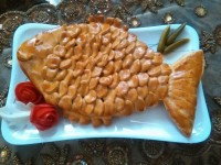 پیراشکی گوشت...که به شکل ماهی دراوردم