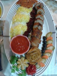 رولت مرغ .سس سیر و گوجه