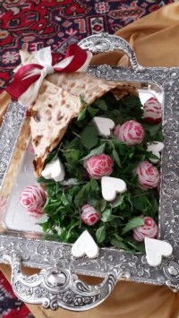 نون پنیر سبزی برا سفره عقد